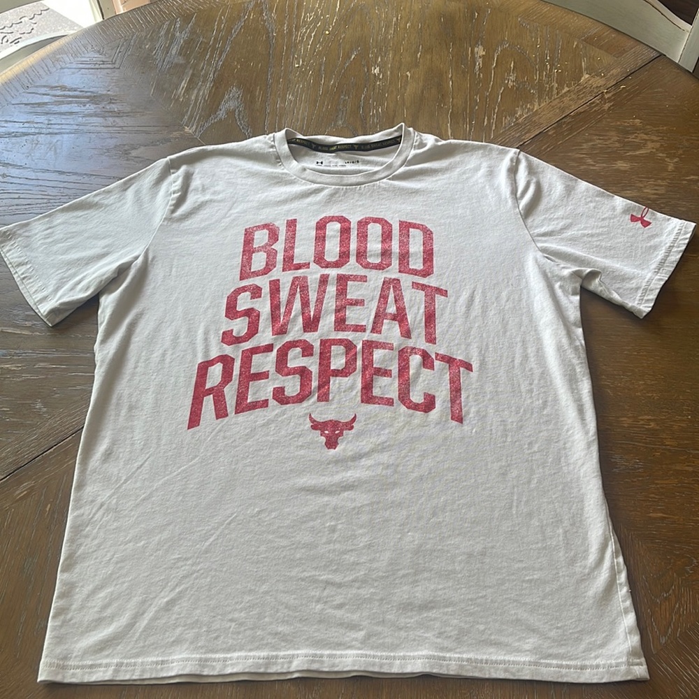 Under armour Project rock t-shirt.